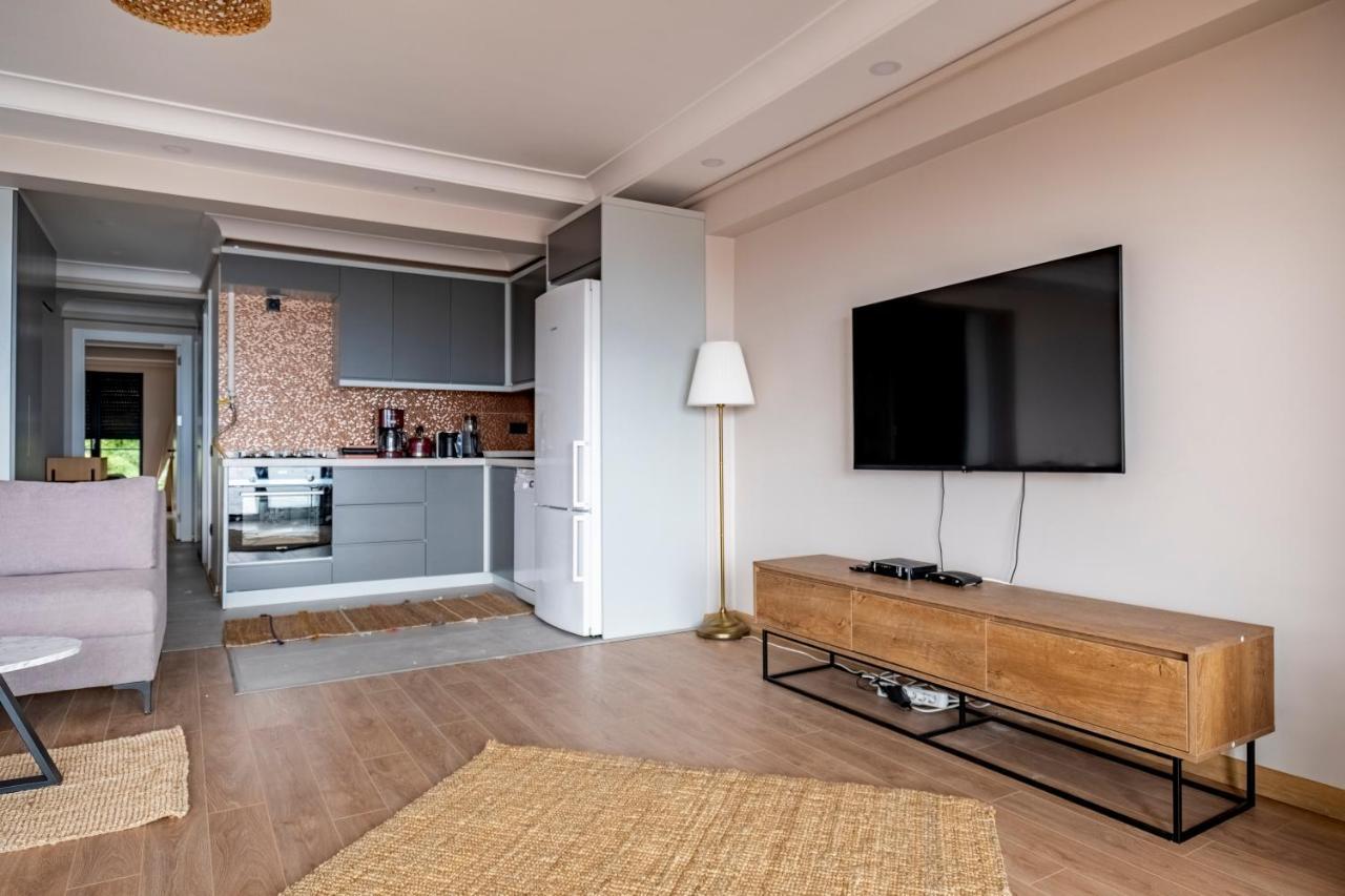New And Modern Flat With Sea View Daire *