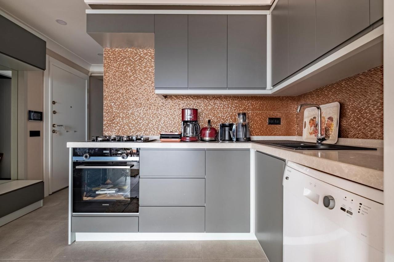 New And Modern Flat With Sea View Daire