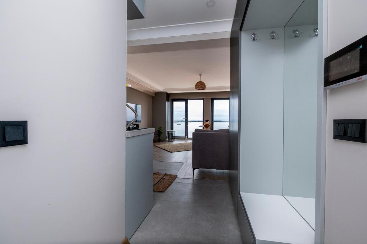 Daire New And Modern Flat With Sea View İstanbul