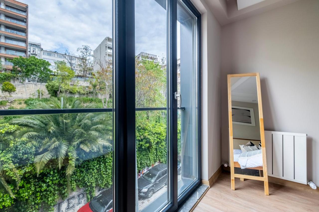 New And Modern Flat With Sea View